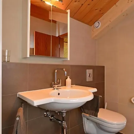 Chesa Filomela Apartment